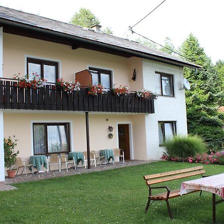 Haus Fischer Velden am Wörthersee Exterior foto