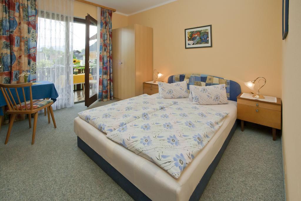 Haus Fischer Velden am Wörthersee Zimmer foto